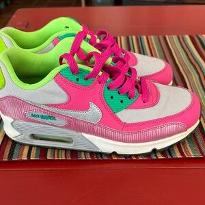 Nike Kids Sneakers in Pink and Green 4.5 Y